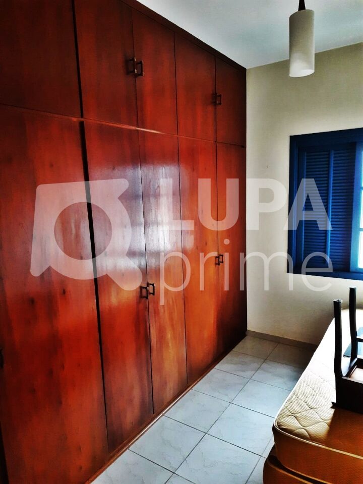 Casa, 3 quartos, 220 m² - Foto 12