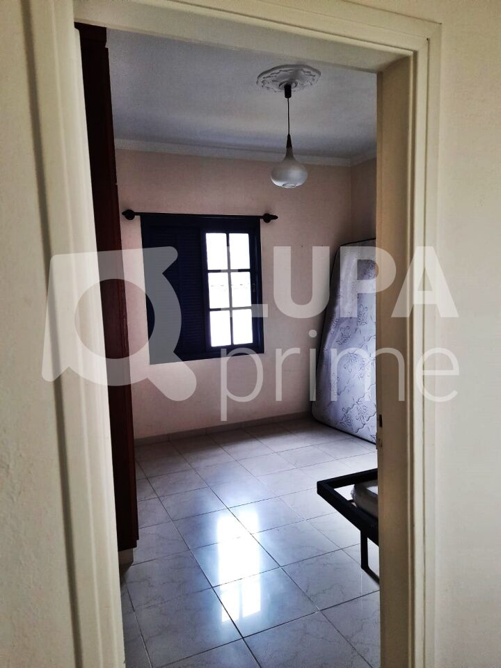 Casa, 3 quartos, 220 m² - Foto 13