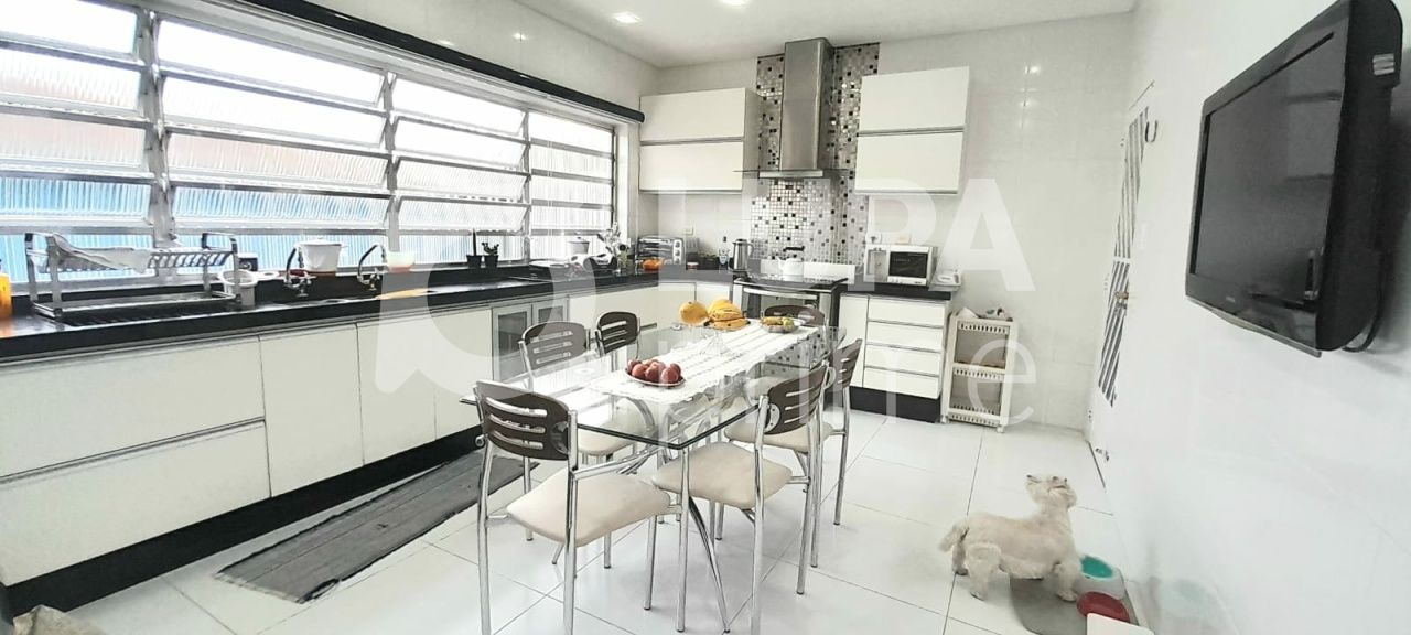 Casa, 3 quartos, 280 m² - Foto 10