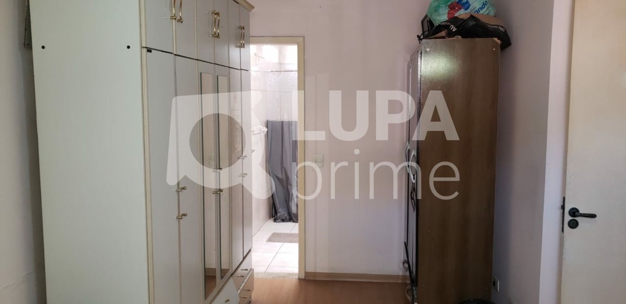 sobrado-venda-sao-paulo-parque-vitoria-3dormitorios-3suites-4vagas-142m2-LS37464