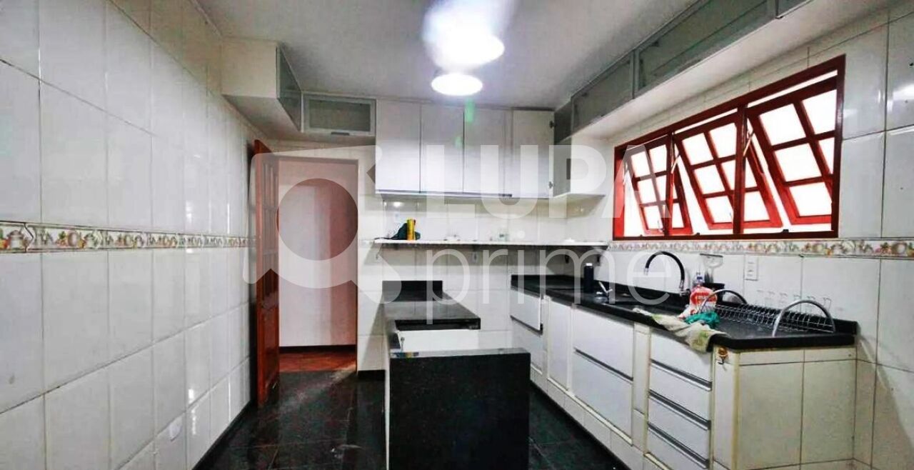 casa-terrea-venda-sao-paulo-conjunto-residencial-santa-terezinha-3dormitorios-2vagas-220m2-LS37523