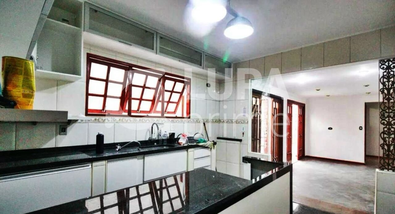 casa-terrea-venda-sao-paulo-conjunto-residencial-santa-terezinha-3dormitorios-2vagas-220m2-LS37523