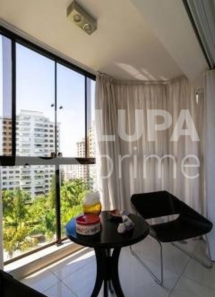 cobertura-venda-sao-paulo-agua-fria-4dormitorios-3suites-4vagas-510m2-LS37534