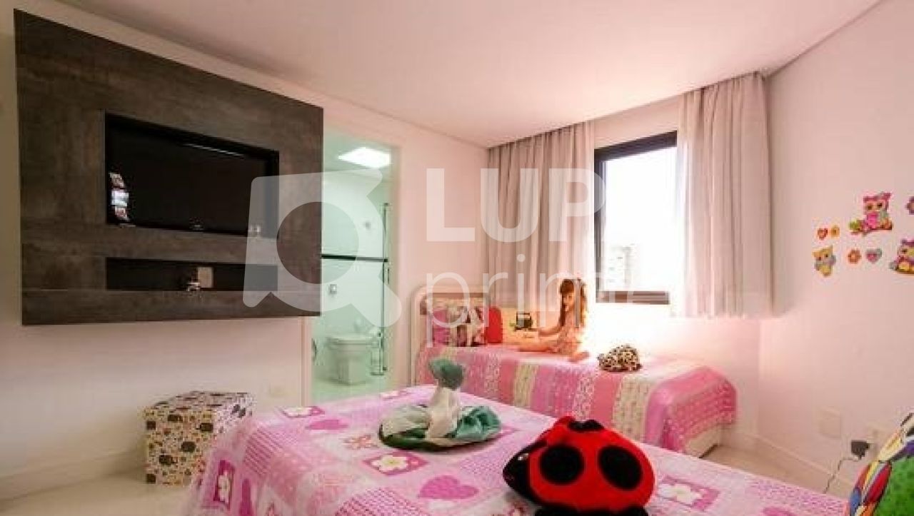 cobertura-venda-sao-paulo-agua-fria-4dormitorios-3suites-4vagas-510m2-LS37534