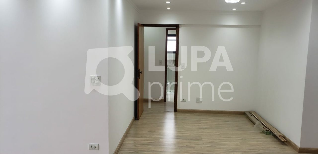Apartamento à venda com 3 quartos, 200m² - Foto 14