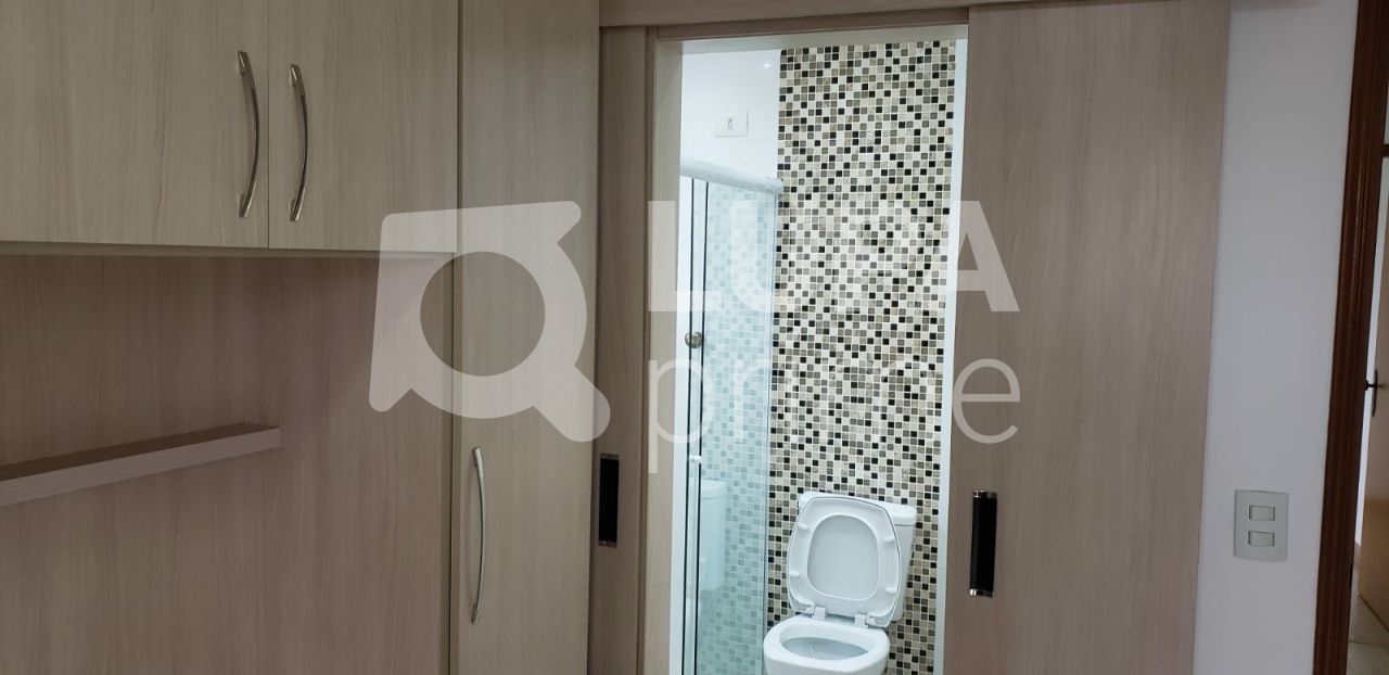 Apartamento à venda com 3 quartos, 200m² - Foto 15
