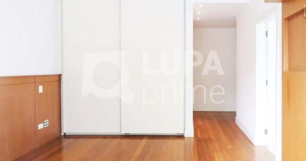 casa-terrea-venda-sao-paulo-barro-branco-4dormitorios-4suites-15vagas-750m2-LS37831