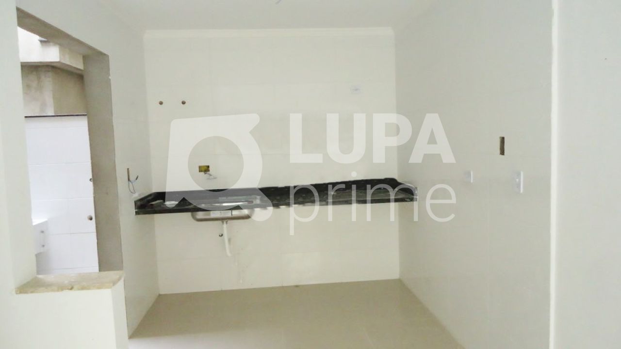 Casa à venda com 2 quartos, 58m² - Foto 7