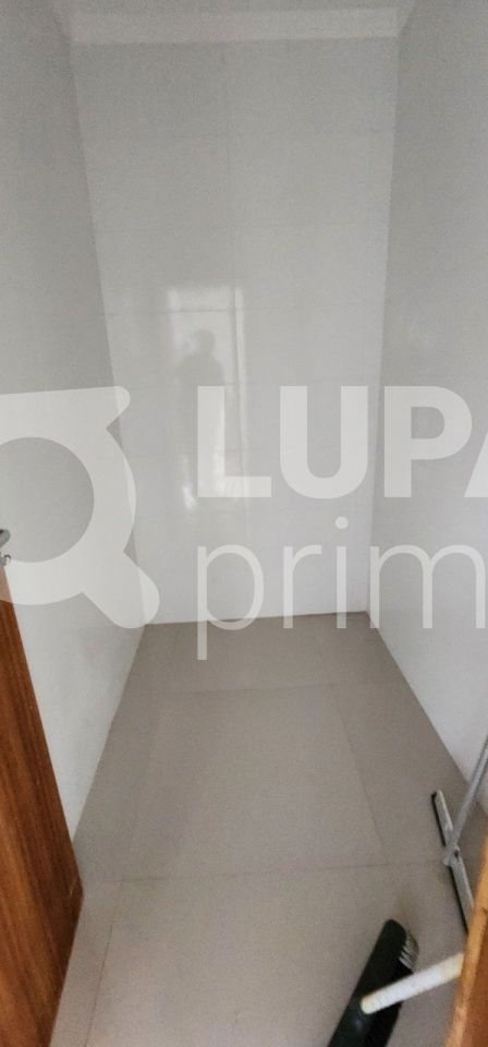 sobrado-venda-sao-paulo-vila-nivi-3dormitorios-3suites-4vagas-135m2-LS38150