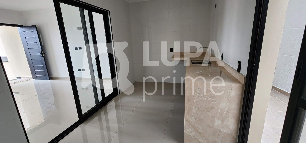 sobrado-venda-sao-paulo-vila-nivi-3dormitorios-3suites-3vagas-135m2-LS38151