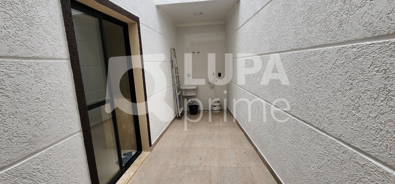 sobrado-venda-sao-paulo-vila-nivi-3dormitorios-3suites-3vagas-135m2-LS38151