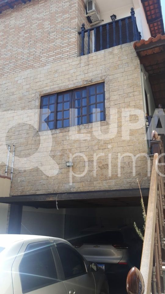 Casa, 3 quartos, 168 m² - Foto 2