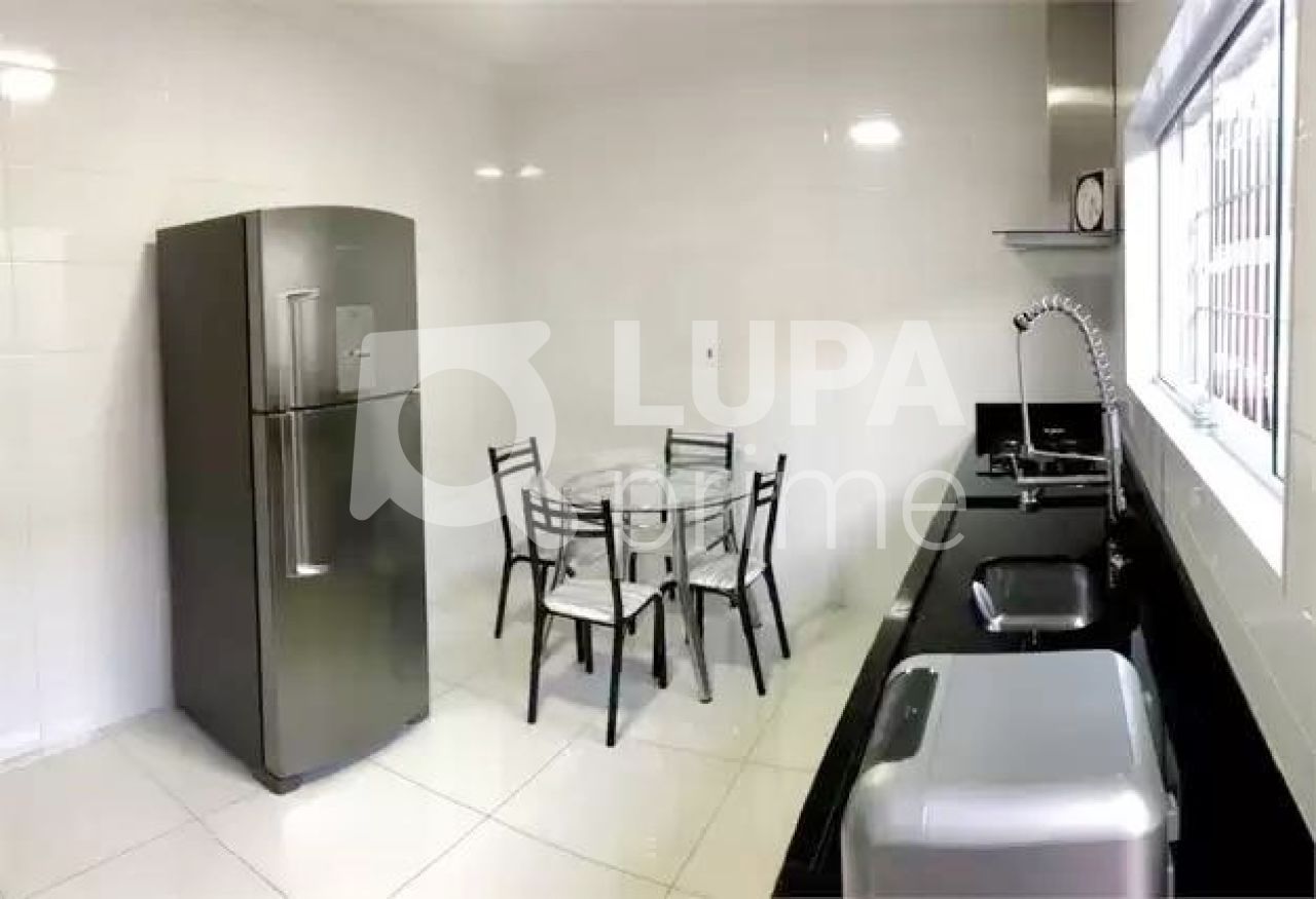 casa-terrea-venda-sao-paulo-vila-romero-3dormitorios-1suite-3vagas-180m2-LS38306