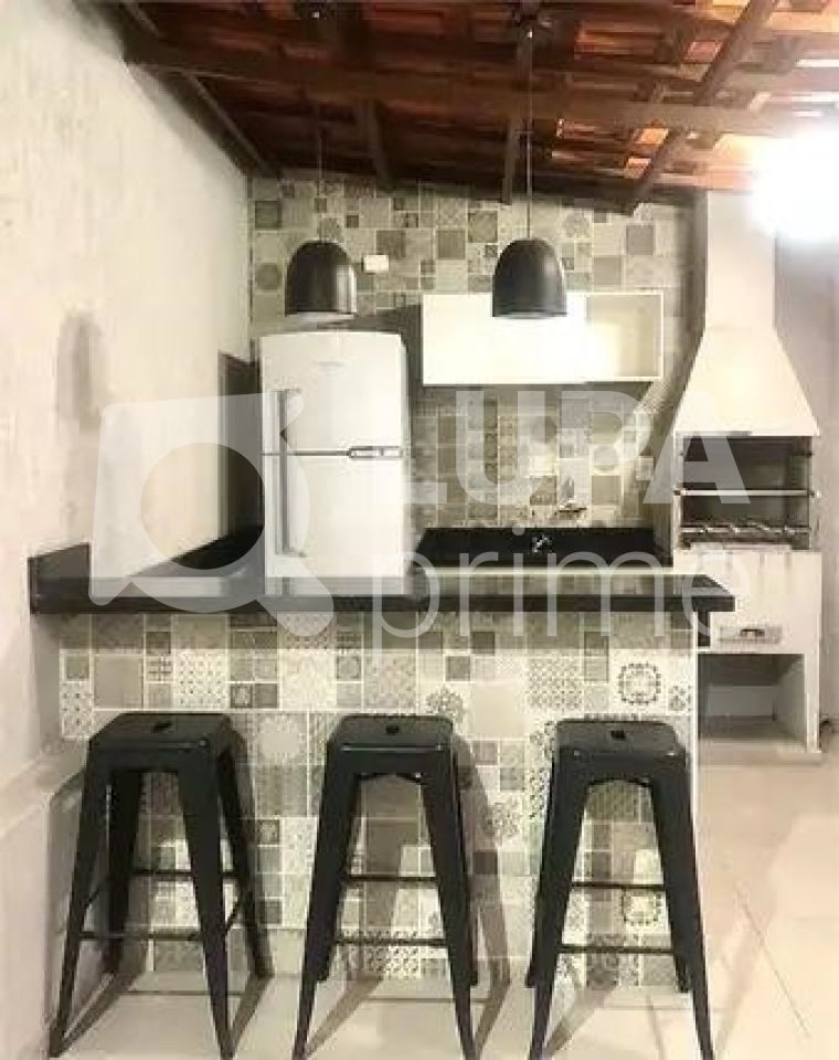 casa-terrea-venda-sao-paulo-vila-romero-3dormitorios-1suite-3vagas-180m2-LS38306