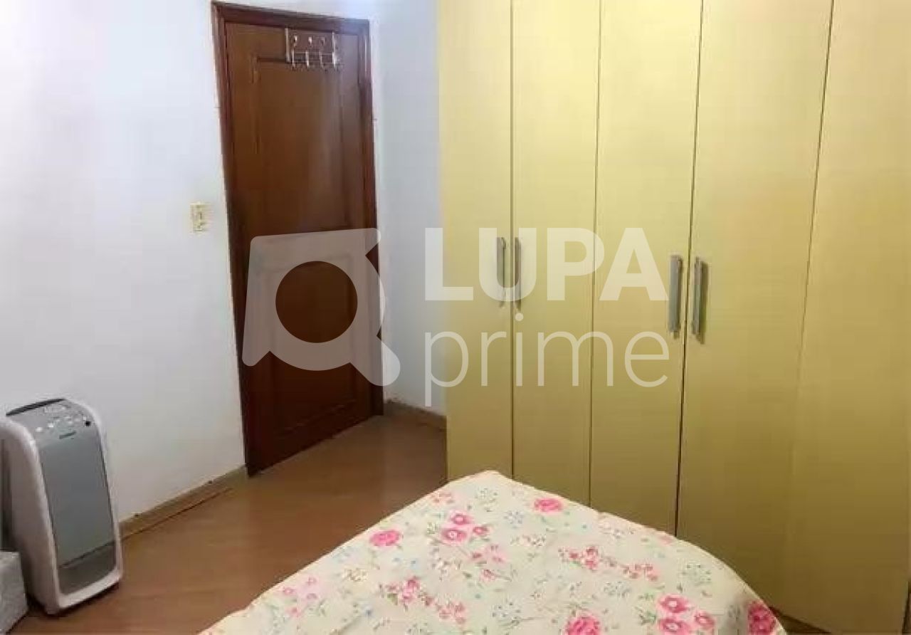 casa-terrea-venda-sao-paulo-vila-romero-3dormitorios-1suite-3vagas-180m2-LS38306