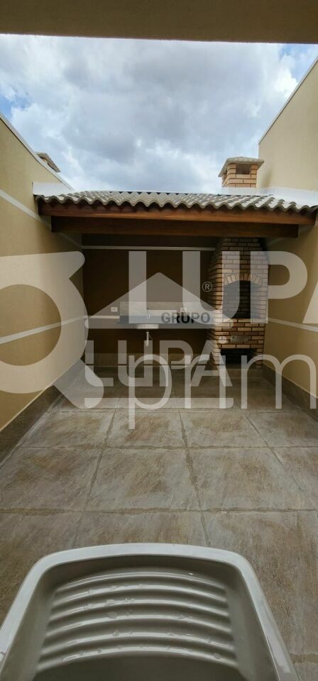 sobrado-venda-sao-paulo-parque-peruche-3dormitorios-3suites-2vagas-150m2-LS38352