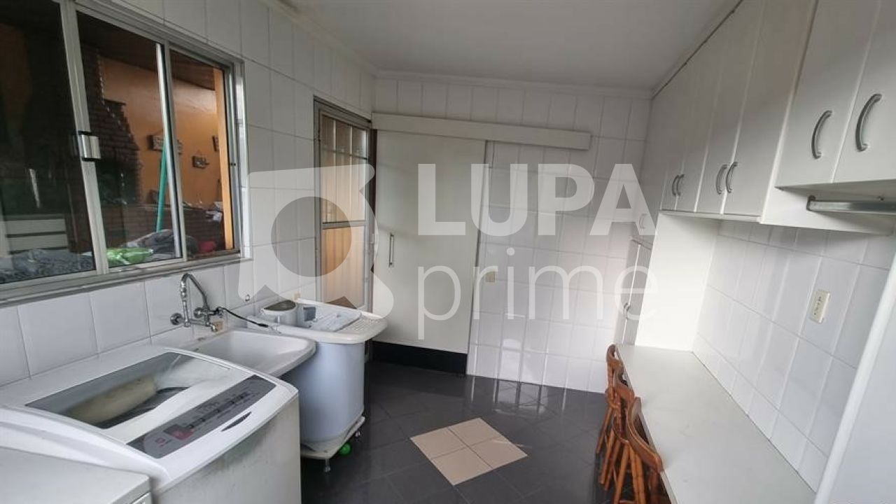 sobrado-venda-sao-paulo-jardim-das-rosas-zona-norte-3dormitorios-2suites-3vagas-400m2-LS38376