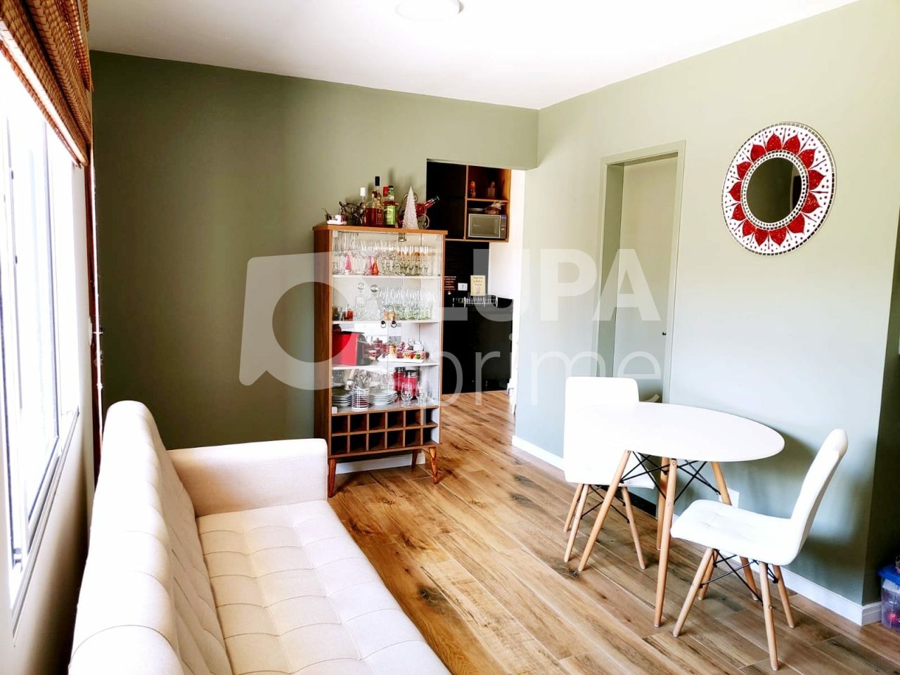 Casa à venda com 2 quartos, 68m² - Foto 1
