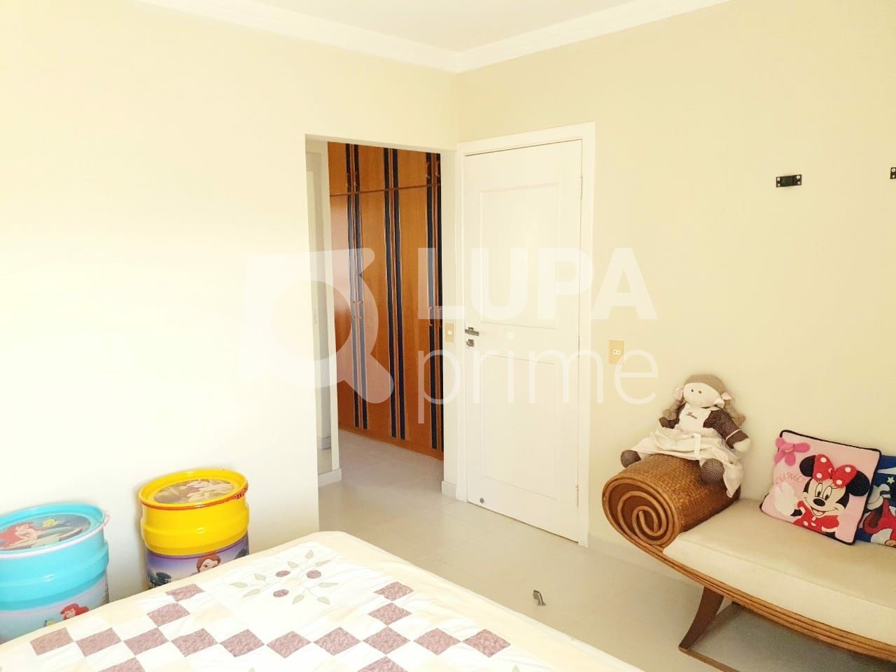 apartamento-venda-sao-paulo-agua-fria-3dormitorios-2suites-4vagas-282m2-LS38532