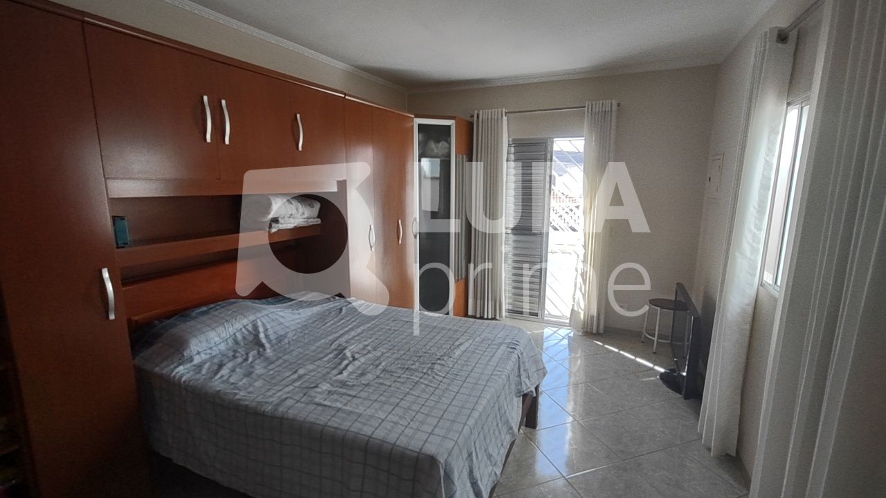 sobrado-venda-sao-paulo-vila-constanca-3dormitorios-1suite-2vagas-276m2-LS38539