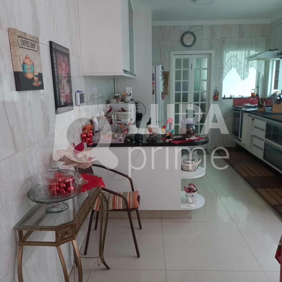 casa-assobradada-venda-sao-paulo-tremembe-3dormitorios-2suites-2vagas-210m2-LS38576