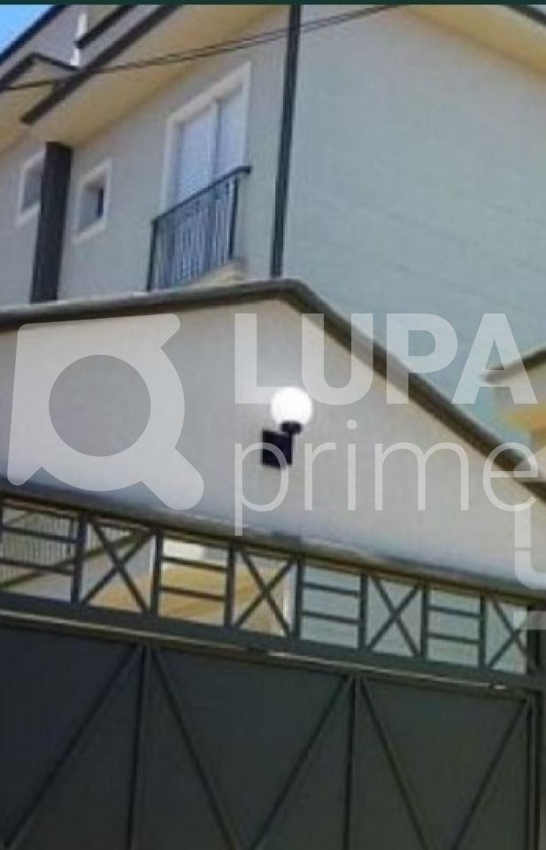 sobrado-venda-sao-paulo-vila-romero-3dormitorios-2suites-3vagas-220m2-LS38605