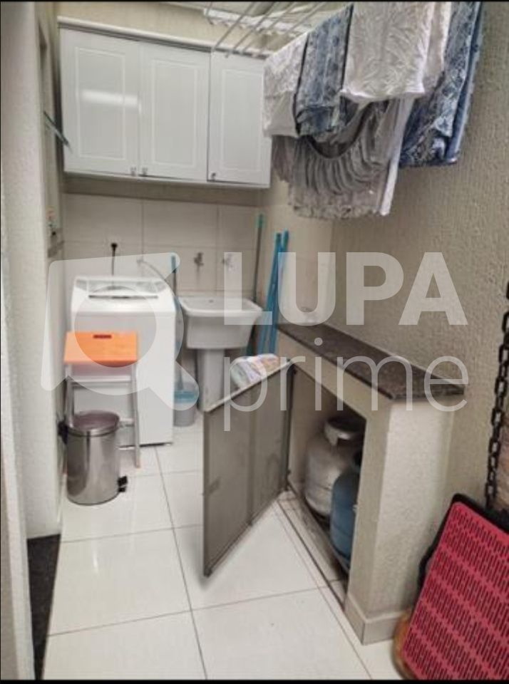 sobrado-venda-sao-paulo-vila-romero-3dormitorios-2suites-3vagas-220m2-LS38605