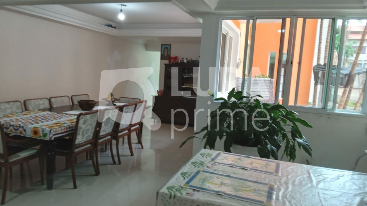 casa-assobradada-venda-sao-paulo-santa-teresinha-4dormitorios-4suites-10vagas-514m2-LS38651