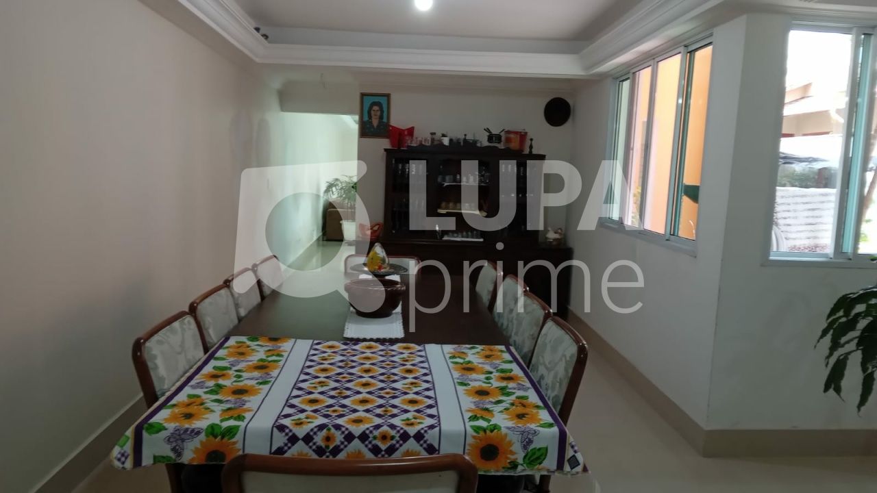 casa-assobradada-venda-sao-paulo-santa-teresinha-4dormitorios-4suites-10vagas-514m2-LS38651