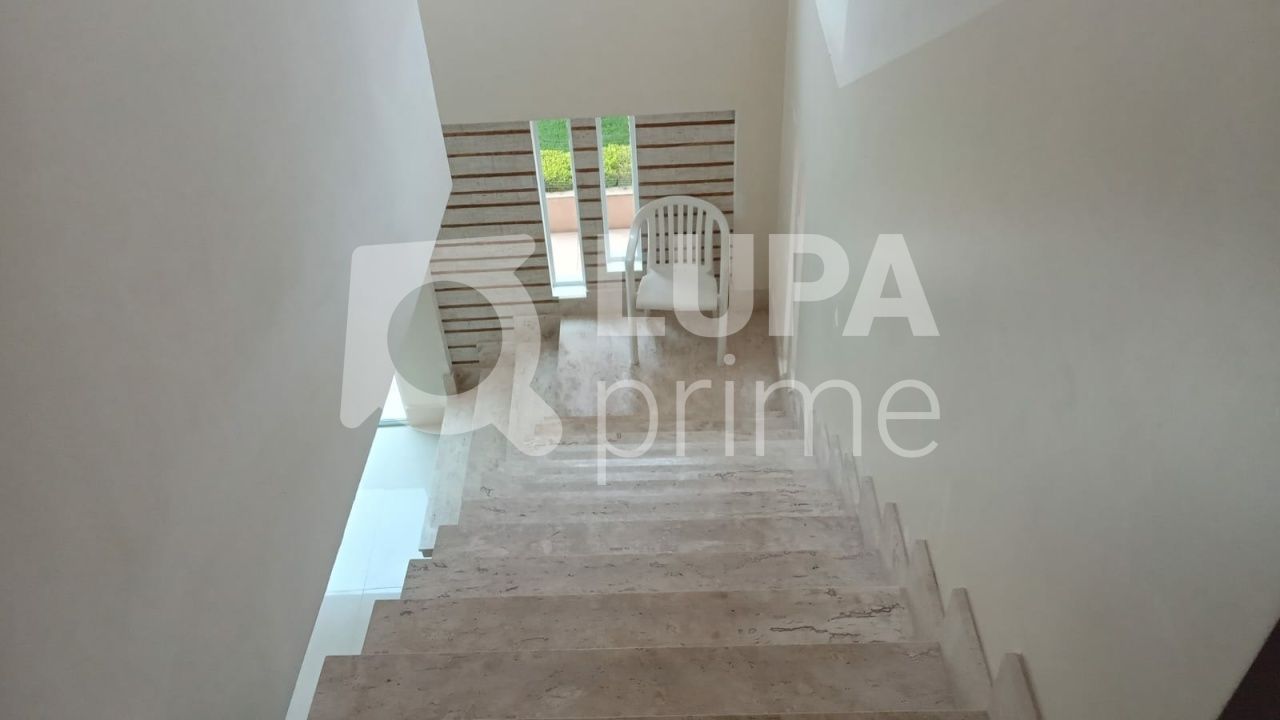casa-assobradada-venda-sao-paulo-santa-teresinha-4dormitorios-4suites-10vagas-514m2-LS38651