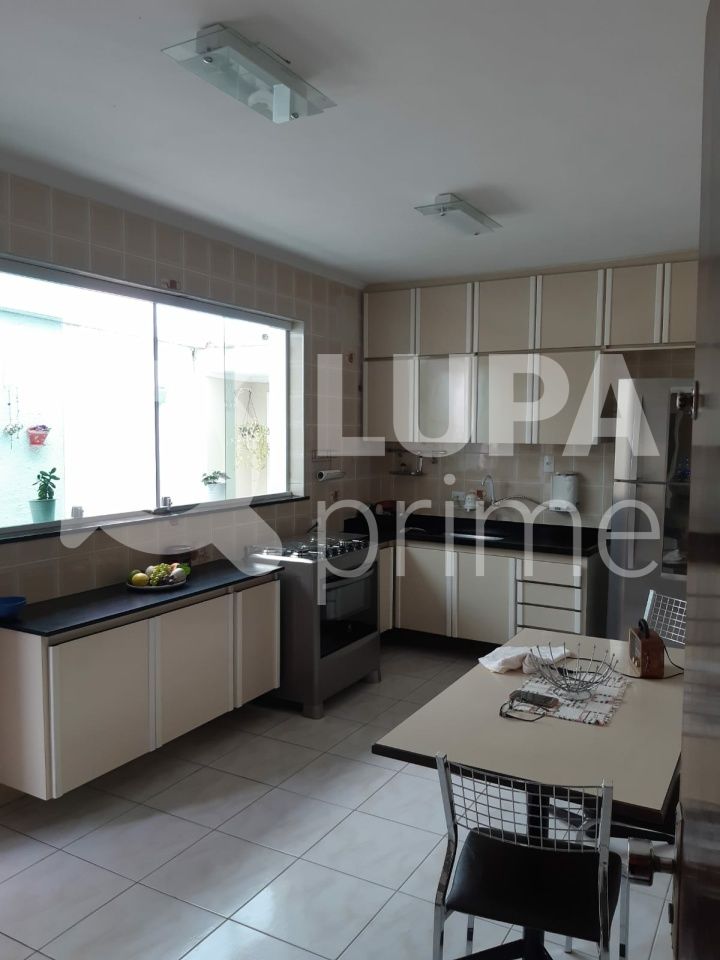 casa-terrea-venda-sao-paulo-agua-fria-4dormitorios-4vagas-272m2-LS38662