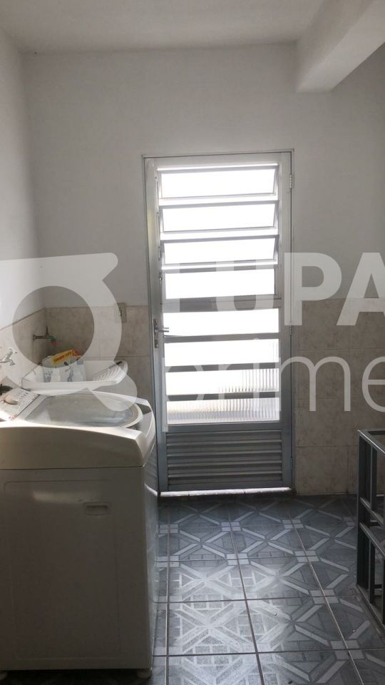 sobrado-venda-sao-paulo-jardim-virginia-bianca-3dormitorios-1suite-4vagas-178m2-LS38687