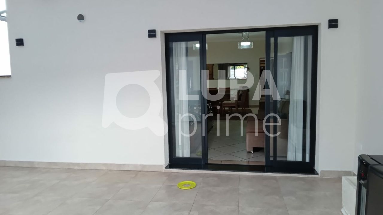 sobrado-venda-sao-paulo-santana-2dormitorios-1suite-2vagas-150m2-LS38789