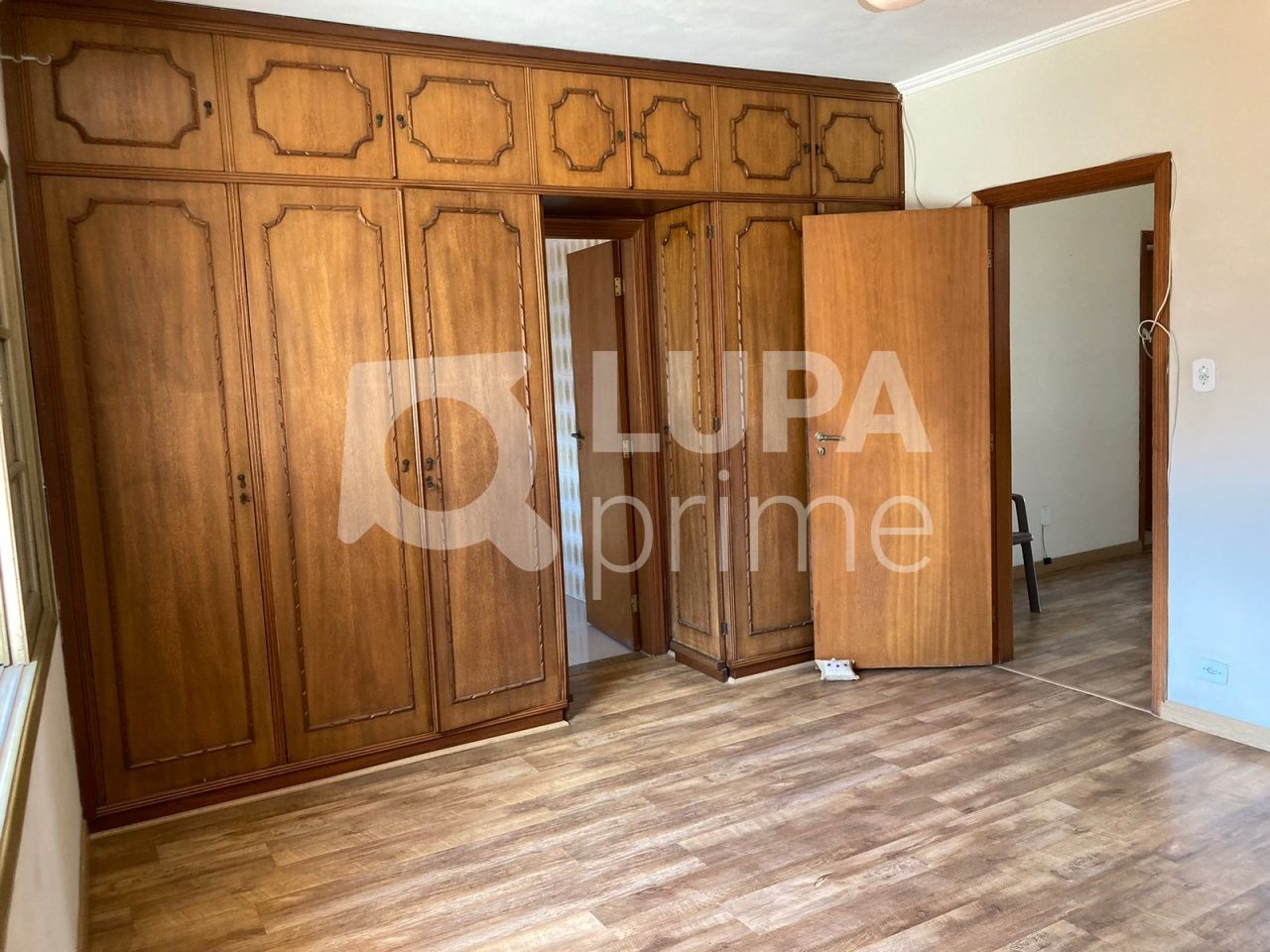 sobrado-venda-sao-paulo-parque-novo-mundo-3dormitorios-1suite-6vagas-240m2-LS38820