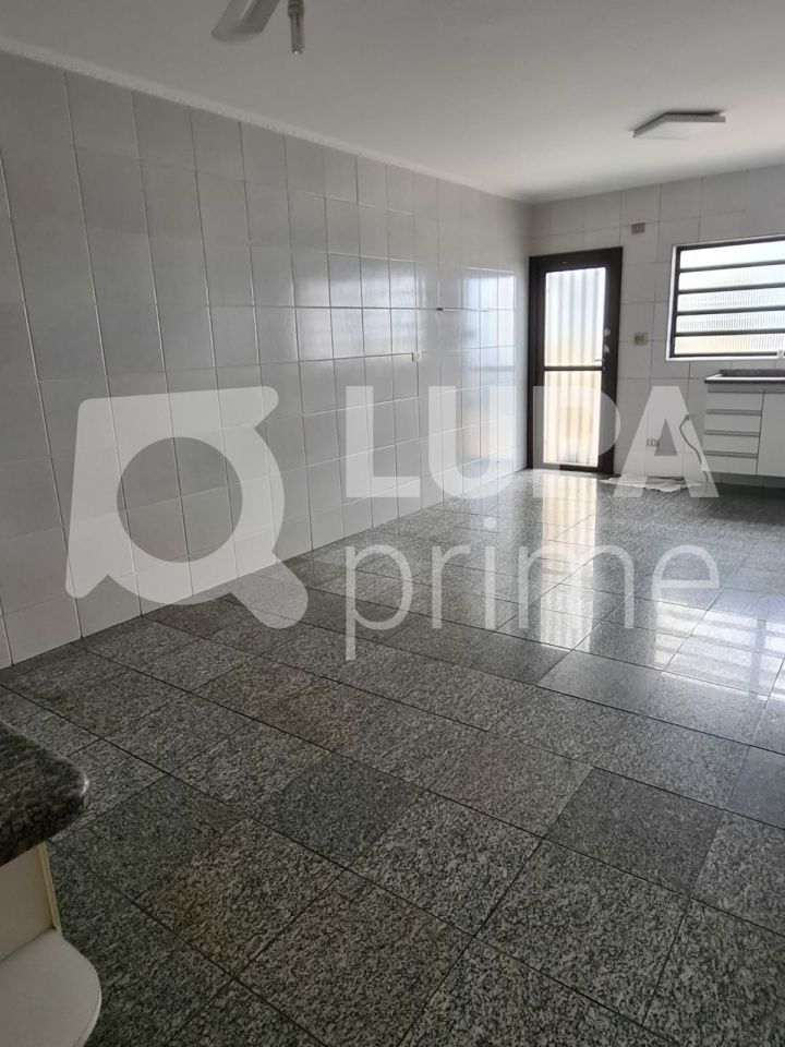 sobrado-venda-sao-paulo-agua-fria-3dormitorios-1suite-3vagas-158m2-LS39026