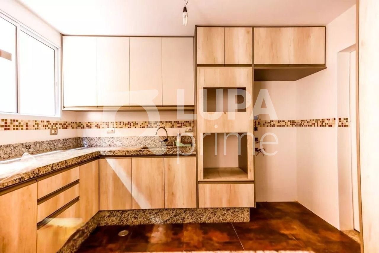 sobrado-venda-sao-paulo-parada-inglesa-4dormitorios-1suite-2vagas-172m2-LS39037