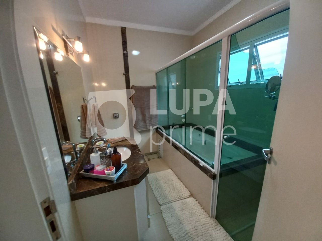 sobrado-venda-sao-paulo-tucuruvi-3dormitorios-3suites-4vagas-200m2-LS39062