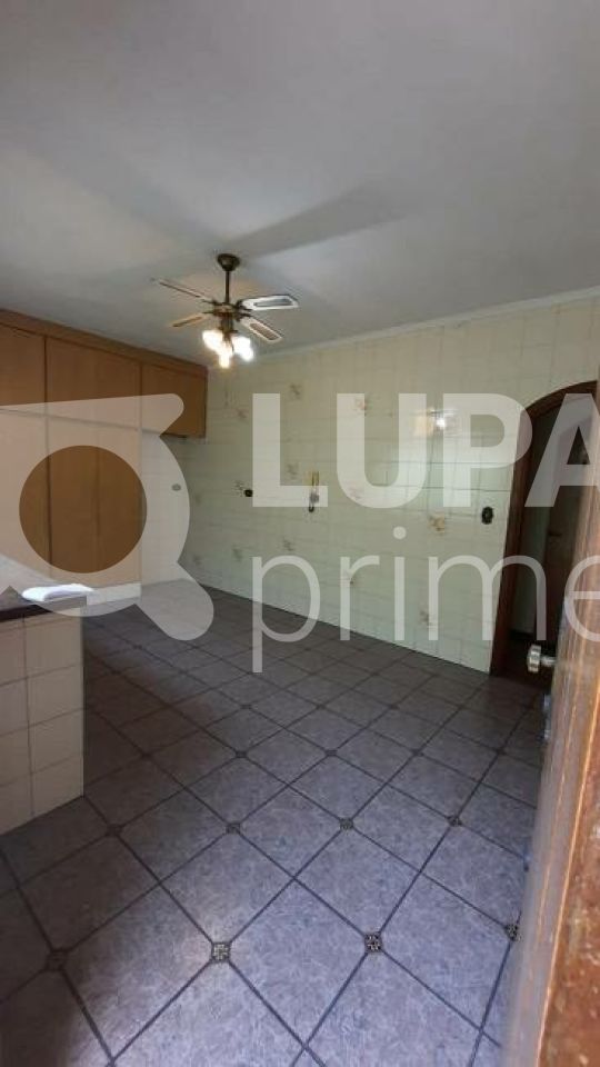 casa-terrea-venda-sao-paulo-sitio-do-morro-2dormitorios-1suite-3vagas-120m2-LS39077