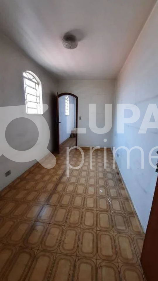 casa-terrea-venda-sao-paulo-sitio-do-morro-2dormitorios-1suite-3vagas-120m2-LS39077