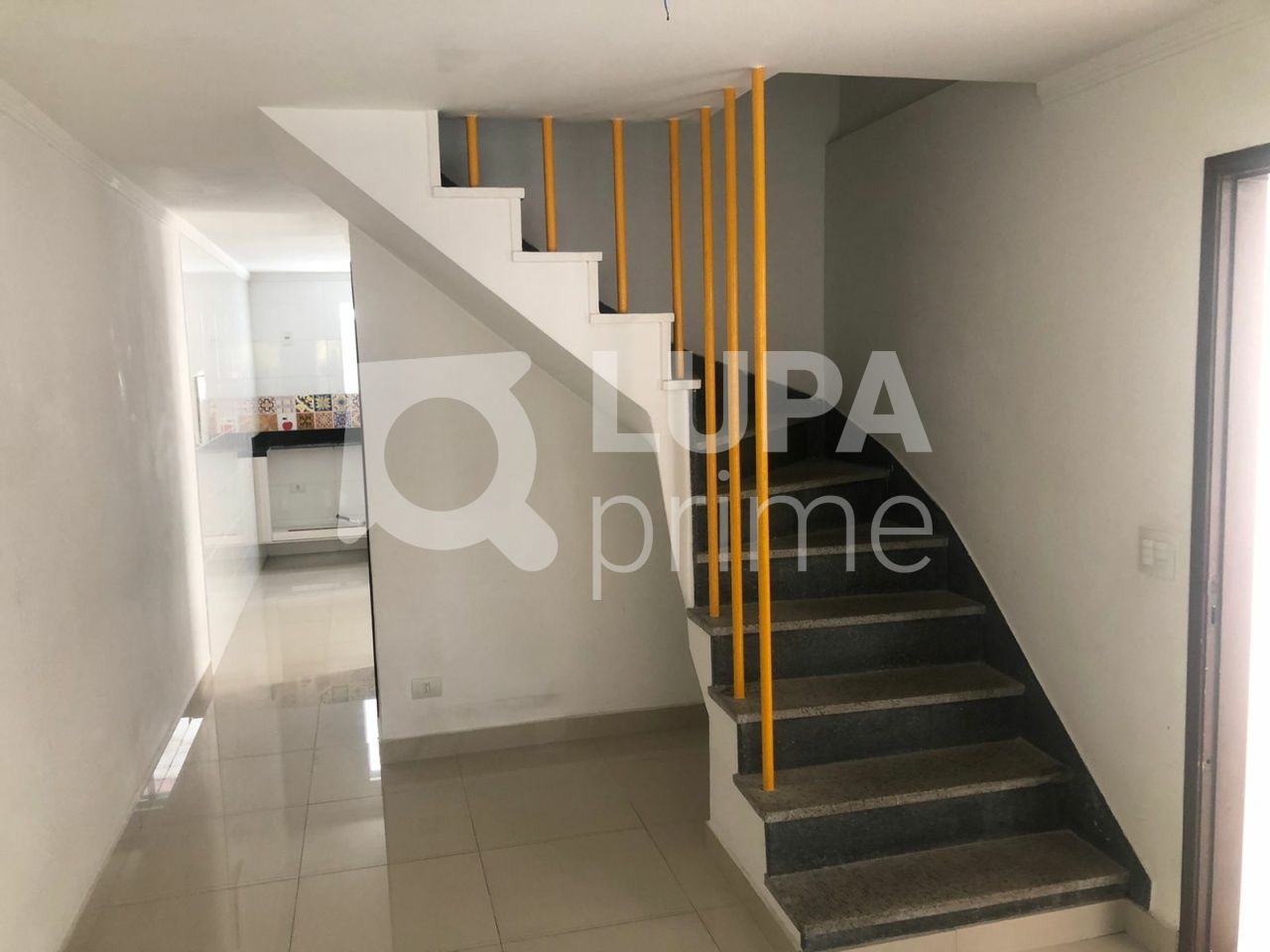 sobrado-venda-sao-paulo-agua-fria-2dormitorios-2suites-2vagas-96m2-LS39100