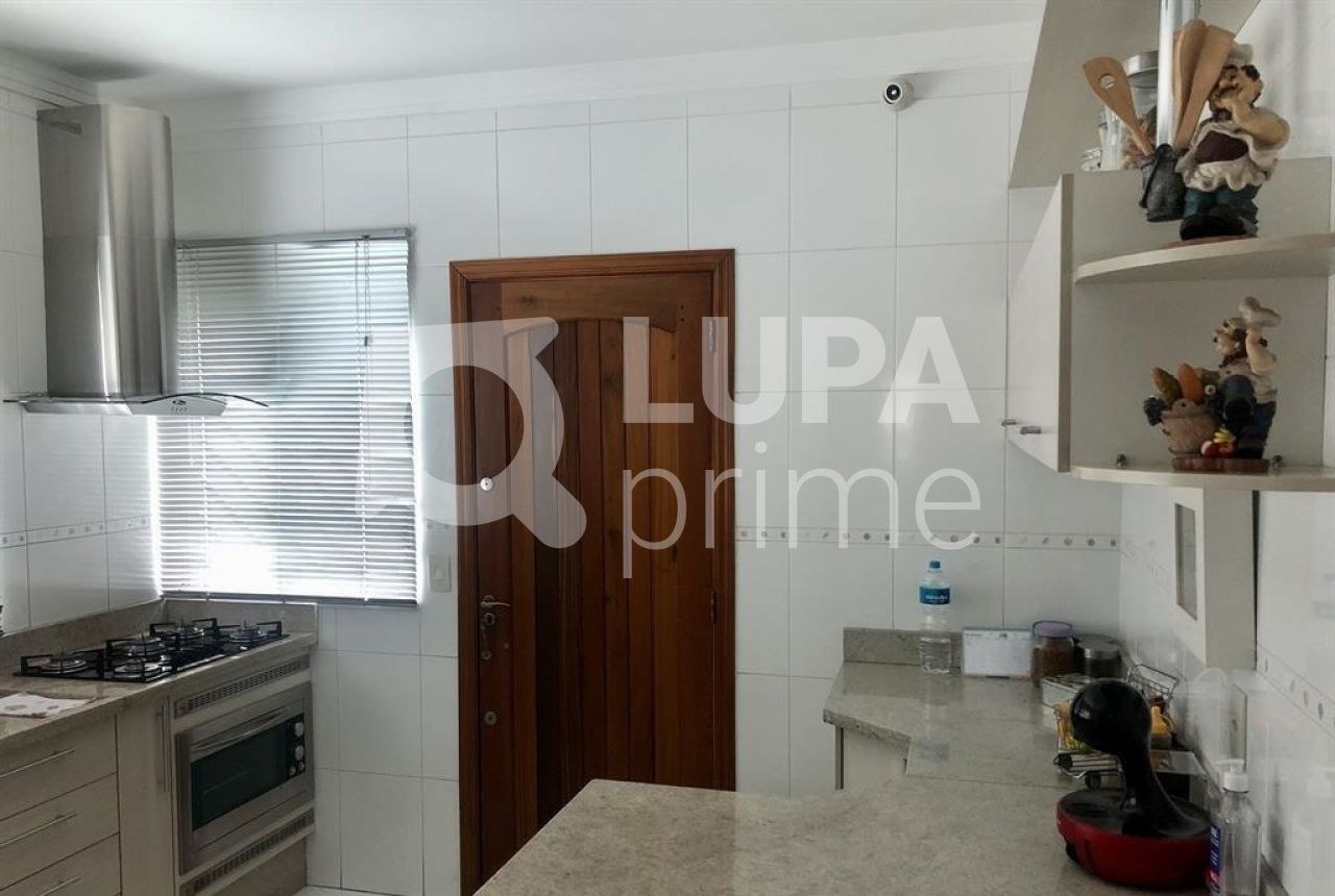 sobrado-venda-sao-paulo-parque-edu-chaves-3dormitorios-3suites-4vagas-165m2-LS39105