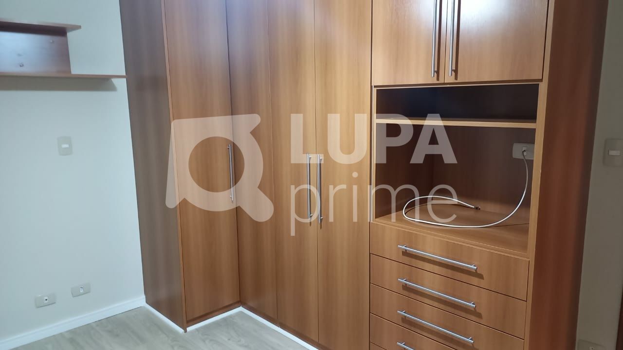 casa-terrea-venda-sao-paulo-vila-irmaos-arnoni-3dormitorios-1suite-10vagas-318m2-LS39213