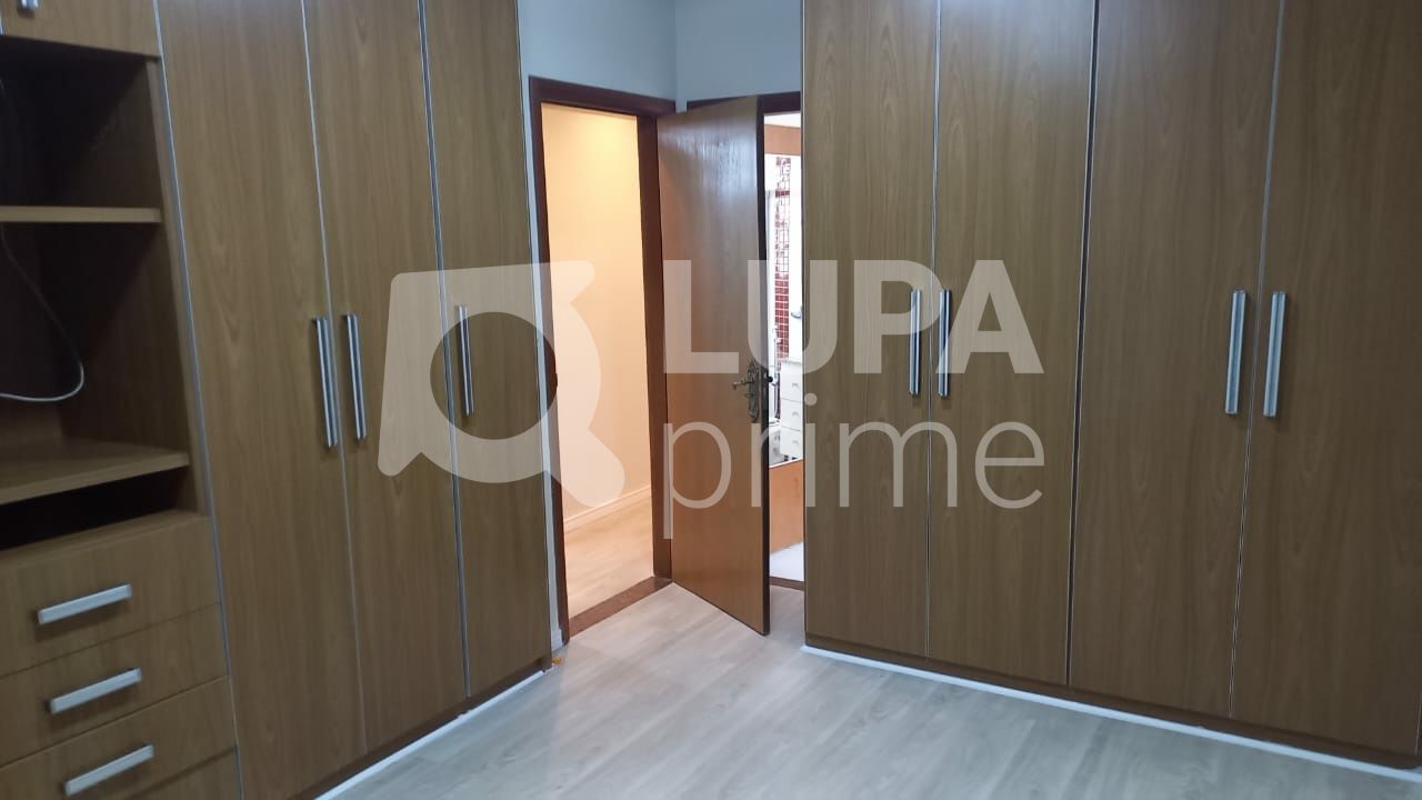 casa-terrea-venda-sao-paulo-vila-irmaos-arnoni-3dormitorios-1suite-10vagas-318m2-LS39213