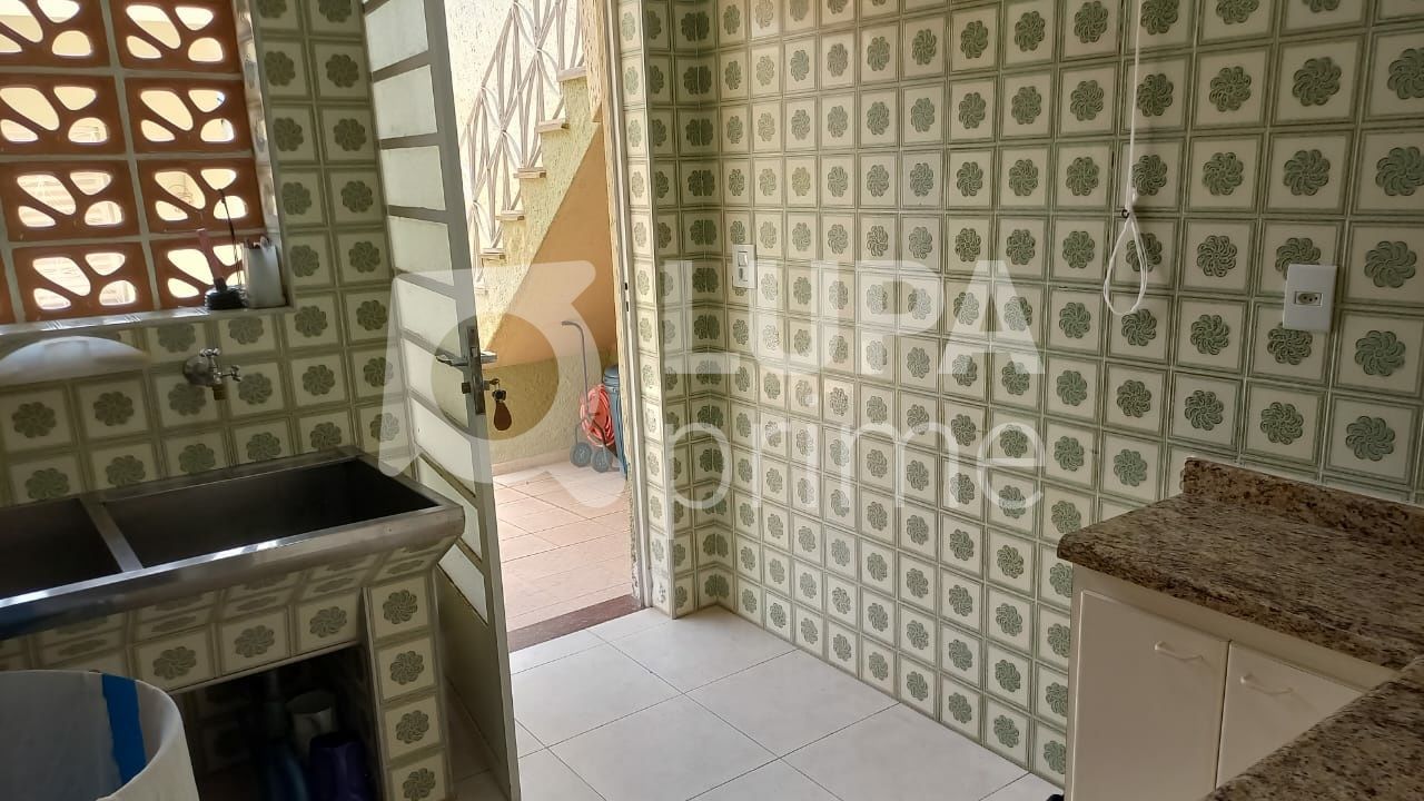 casa-terrea-venda-sao-paulo-vila-irmaos-arnoni-3dormitorios-1suite-10vagas-318m2-LS39213