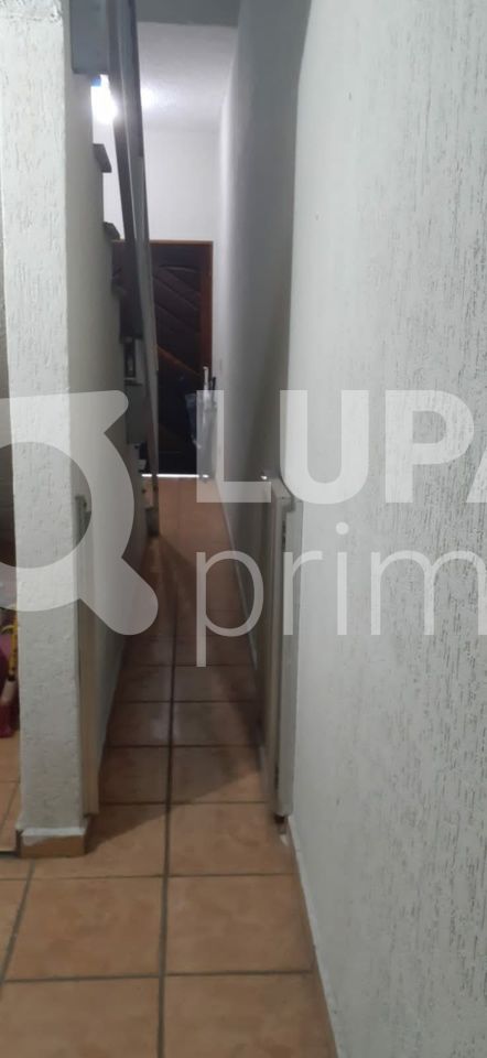 sobrado-venda-sao-paulo-flor-da-cantareira-3dormitorios-2vagas-221m2-LS39395