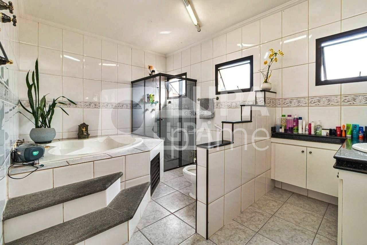 sobrado-venda-sao-paulo-parada-inglesa-4dormitorios-2suites-6vagas-245m2-LS39624