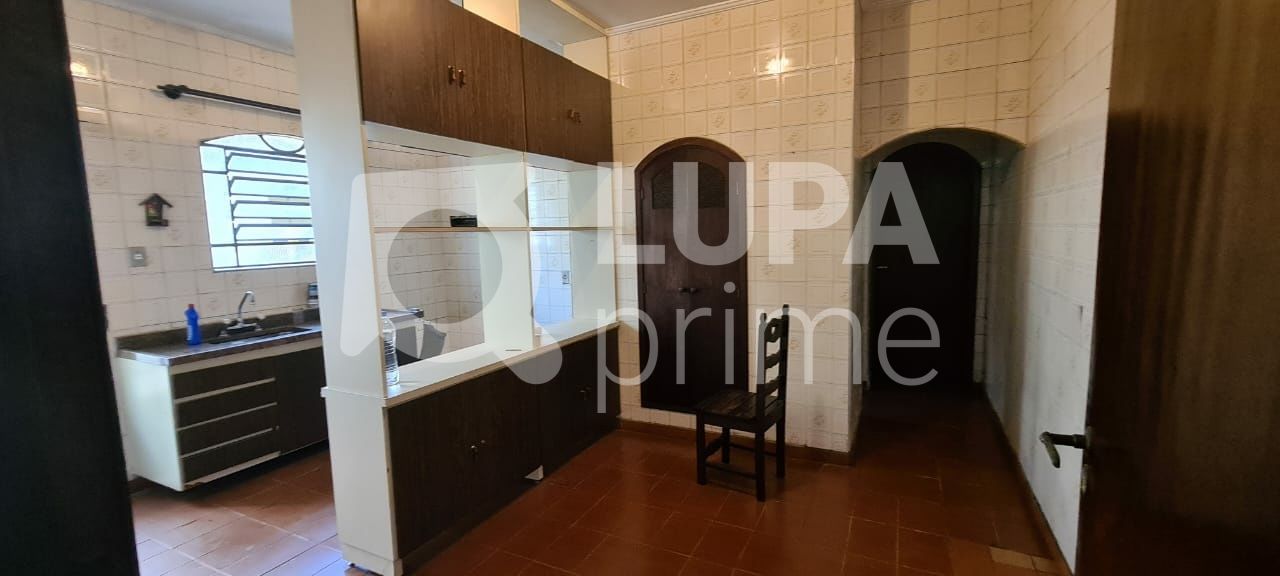 casa-terrea-venda-sao-paulo-vila-romana-3dormitorios-3suites-2vagas-228m2-LS39693