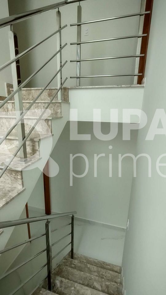 sobrado-venda-sao-paulo-jardim-guapira-3dormitorios-3suites-3vagas-140m2-LS39718