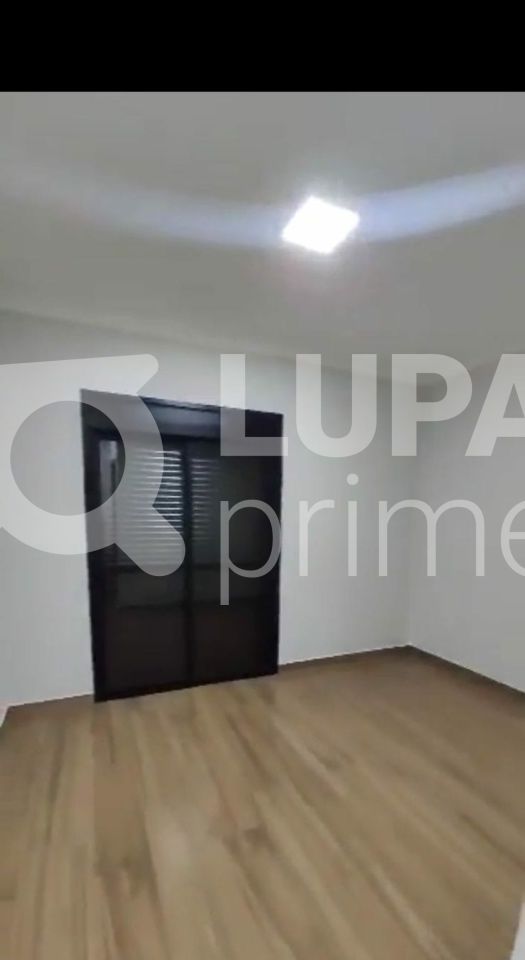 sobrado-venda-sao-paulo-parque-vitoria-3dormitorios-1suite-4vagas-155m2-LS39745