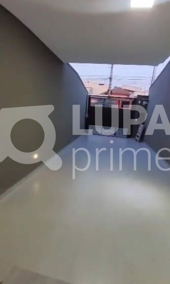 sobrado-venda-sao-paulo-parque-vitoria-3dormitorios-1suite-4vagas-155m2-LS39745